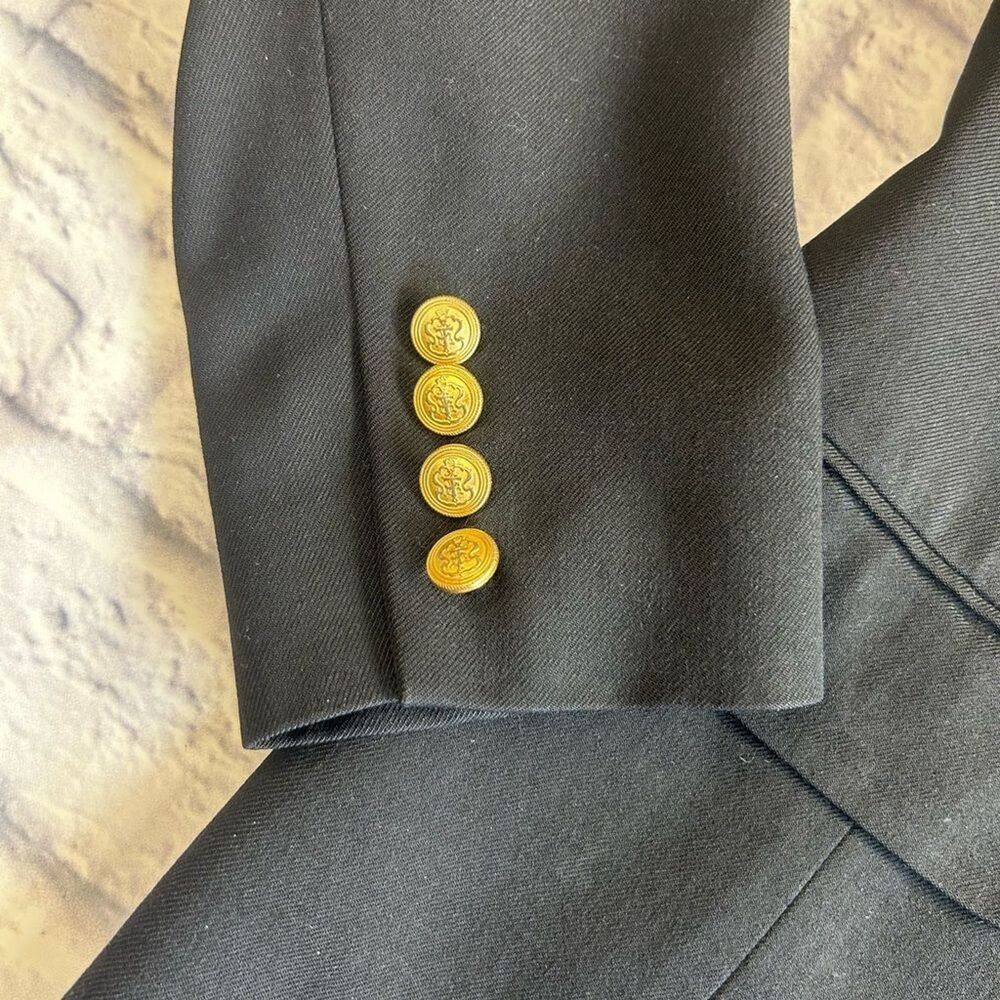 Vintage Talbots Classic Black Blazer with Gold Buttons. 100% Wool. Size 6. - Picture 4 of 6